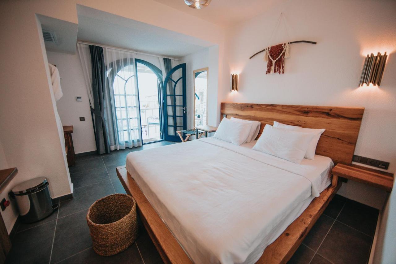 Bueyuekada Loc'Ada Hotel Адалар Екстериор снимка