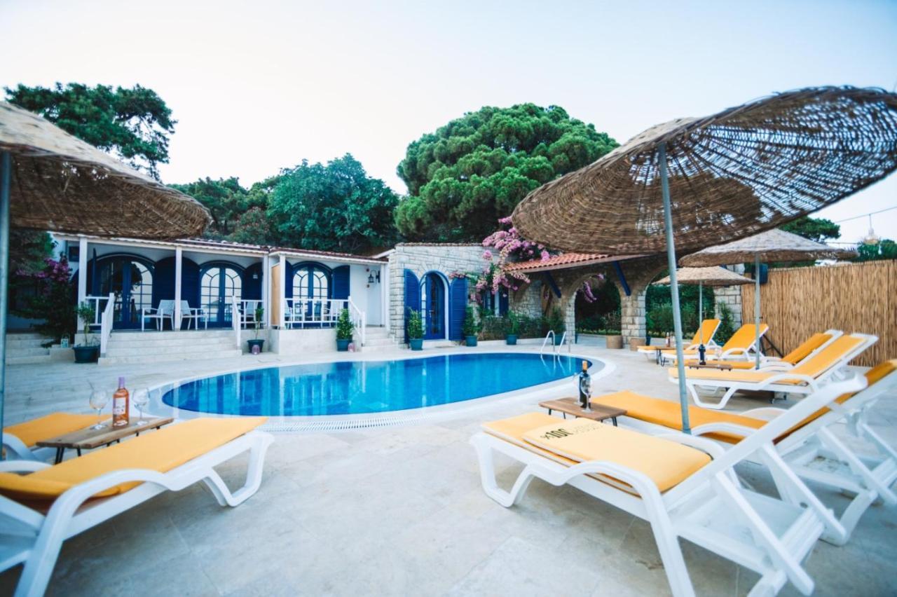 Bueyuekada Loc'Ada Hotel Адалар Екстериор снимка