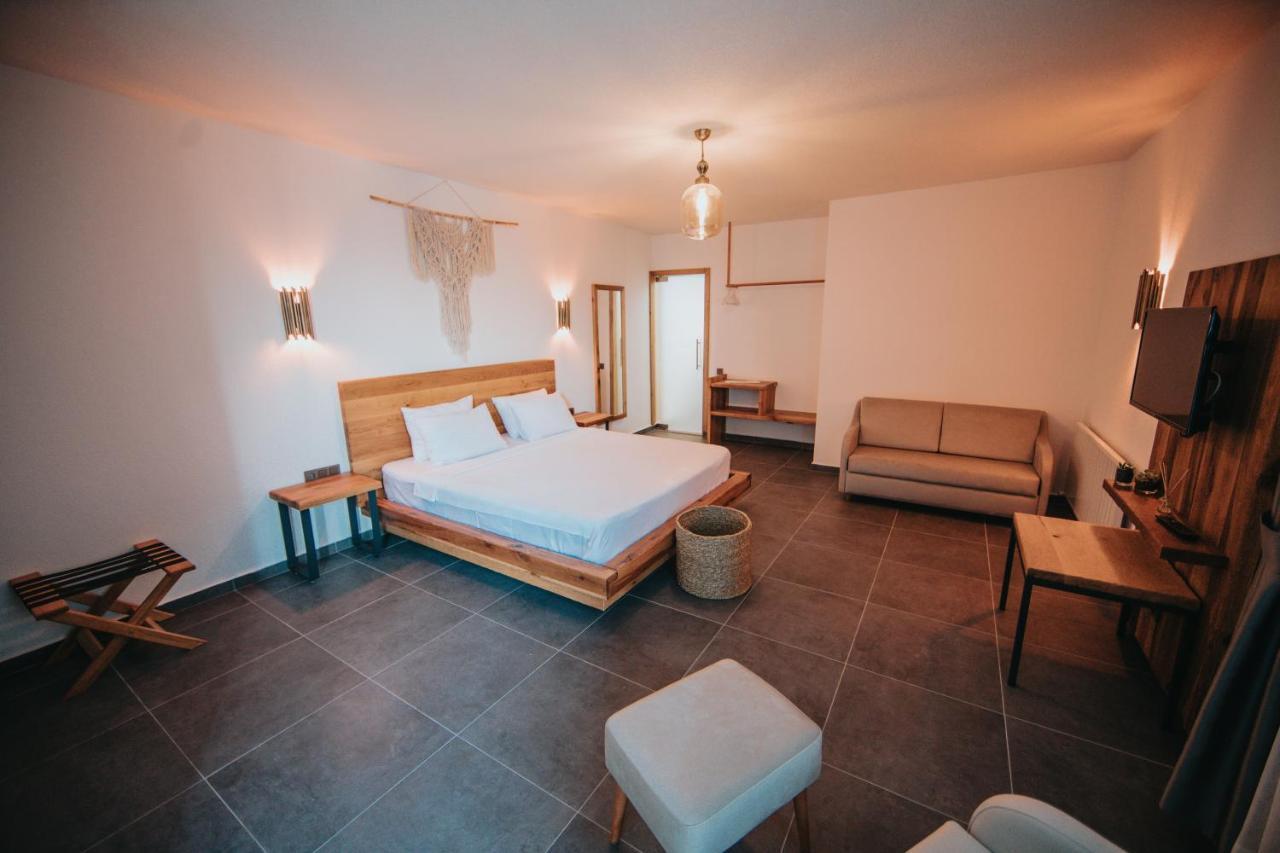 Bueyuekada Loc'Ada Hotel Адалар Екстериор снимка